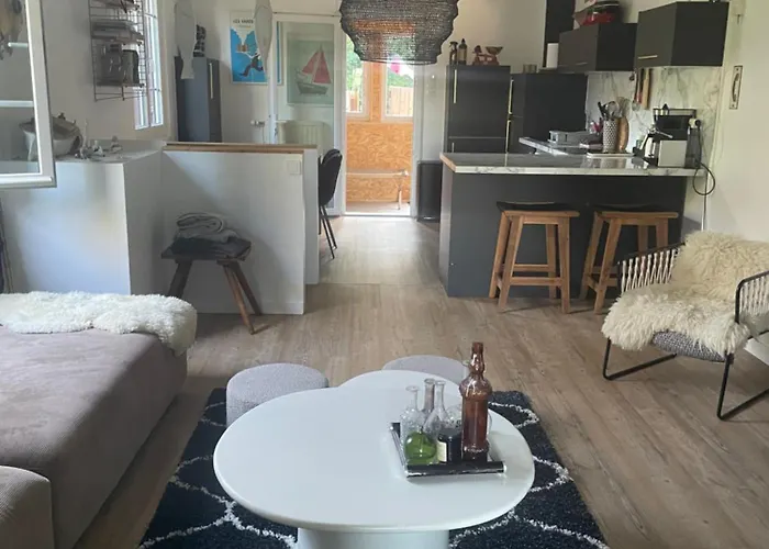 La De 8 Personnes Holiday home *